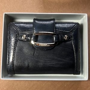 Ferre leather wallet with gold buckle